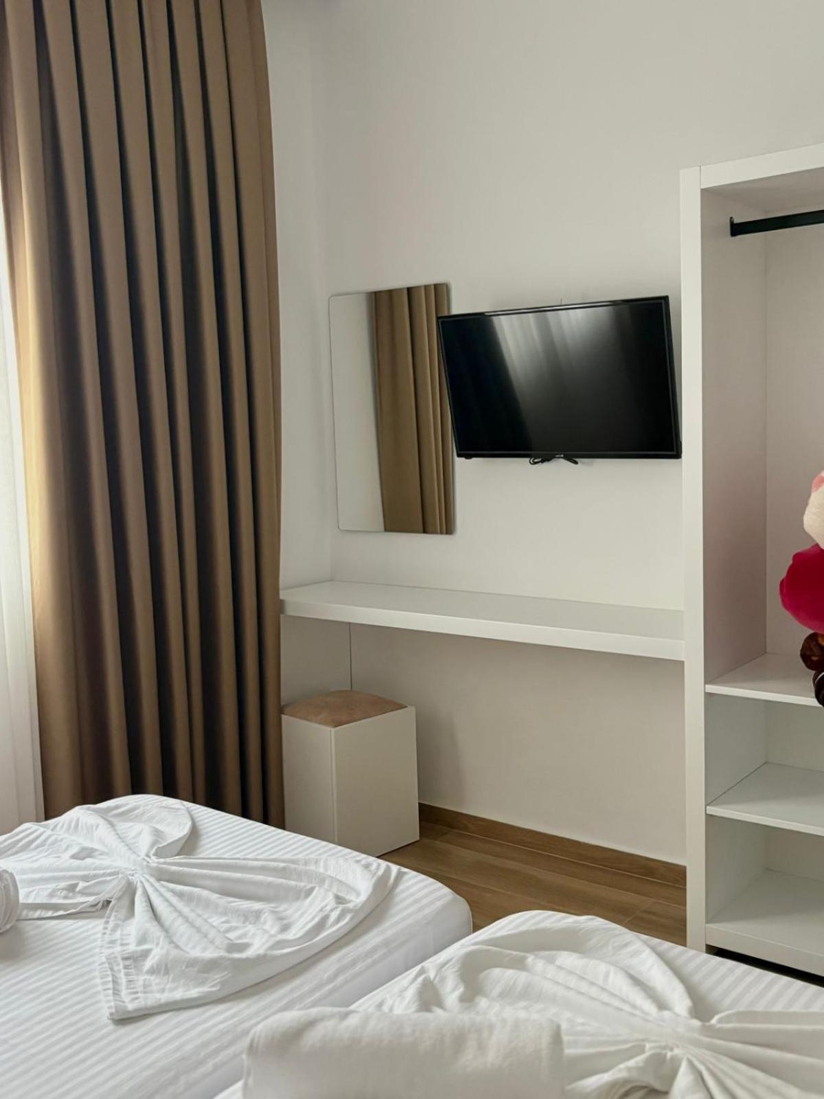 Vila Jon'A Sarandë Quarto foto